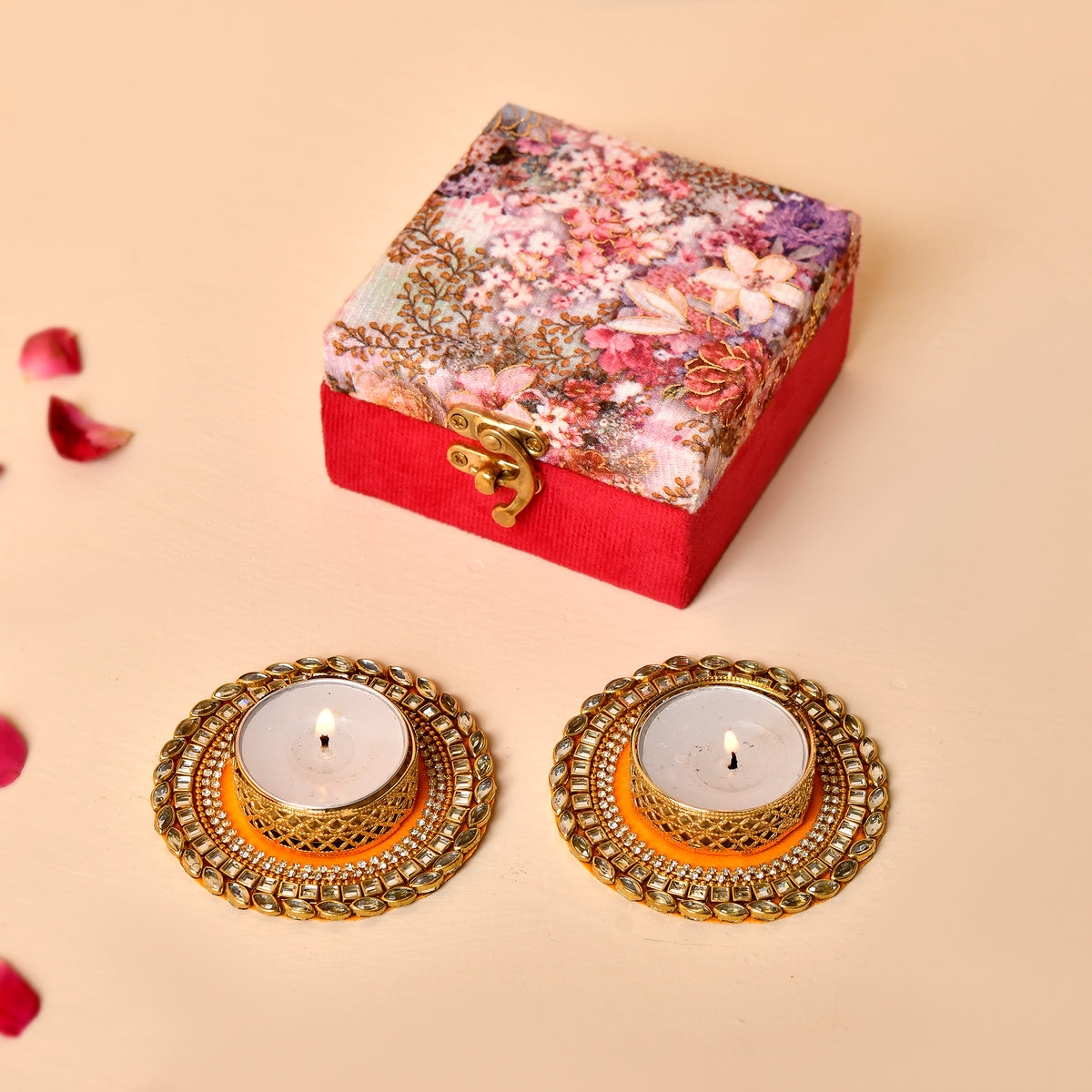 Kundan Tealight Set With Digital Print Velvet Box(Gifting Hamper)