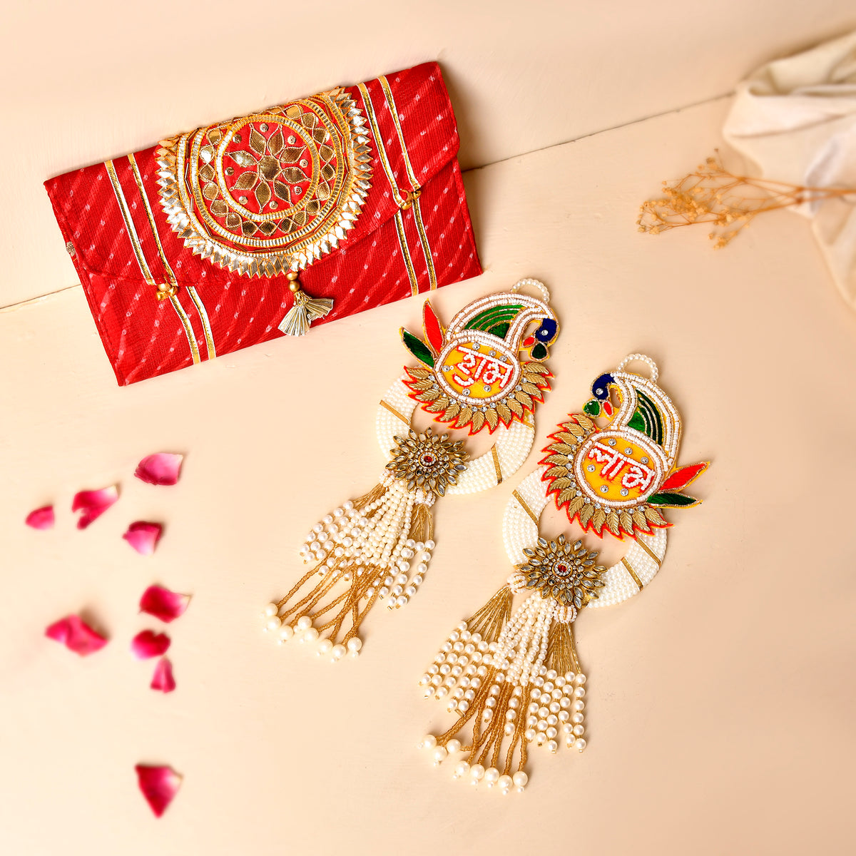Traditional Peacock Patch Shubh labh With Laharia Gotta Purse(Gifting Hamper)
