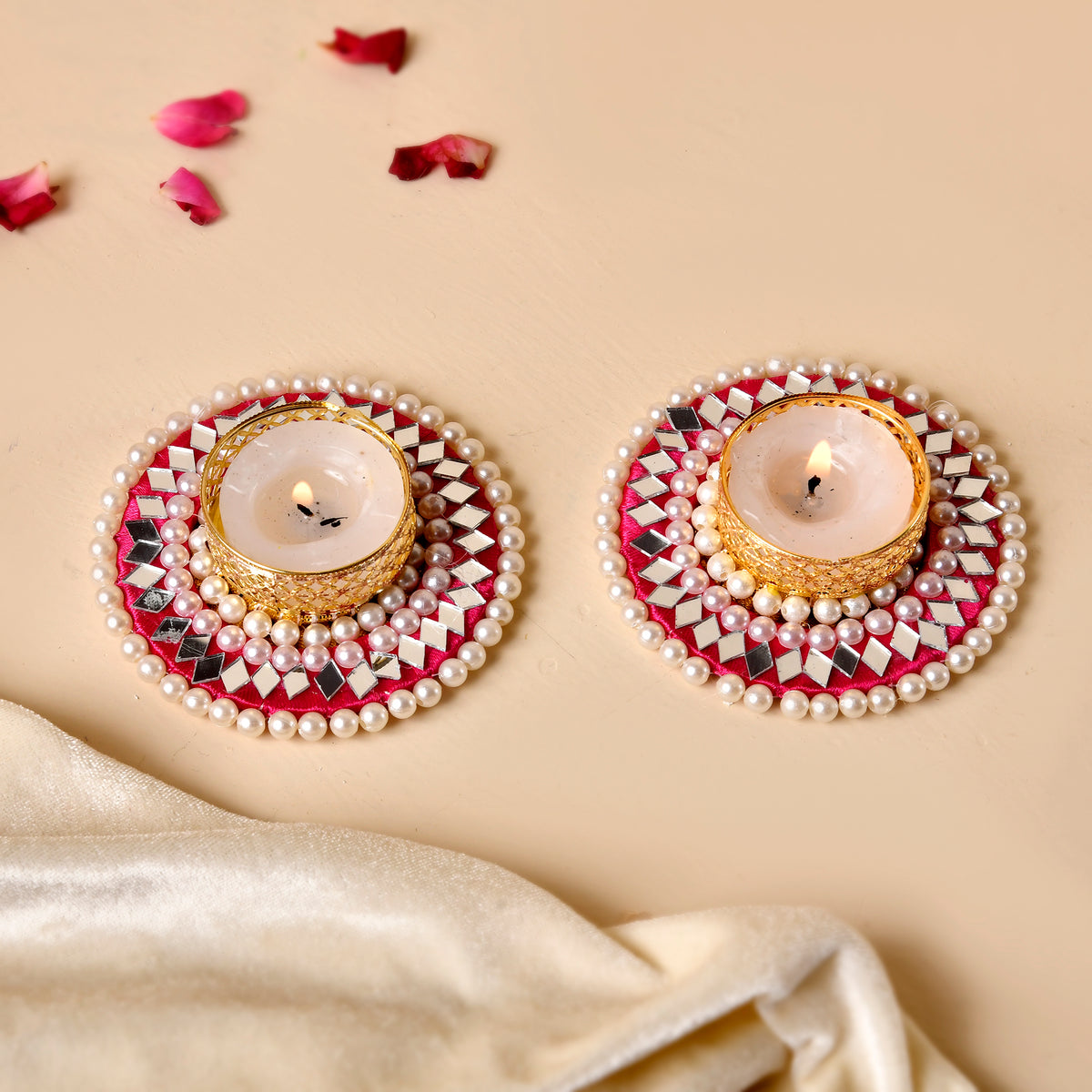Banarasi table topper with mirror tea Lights
