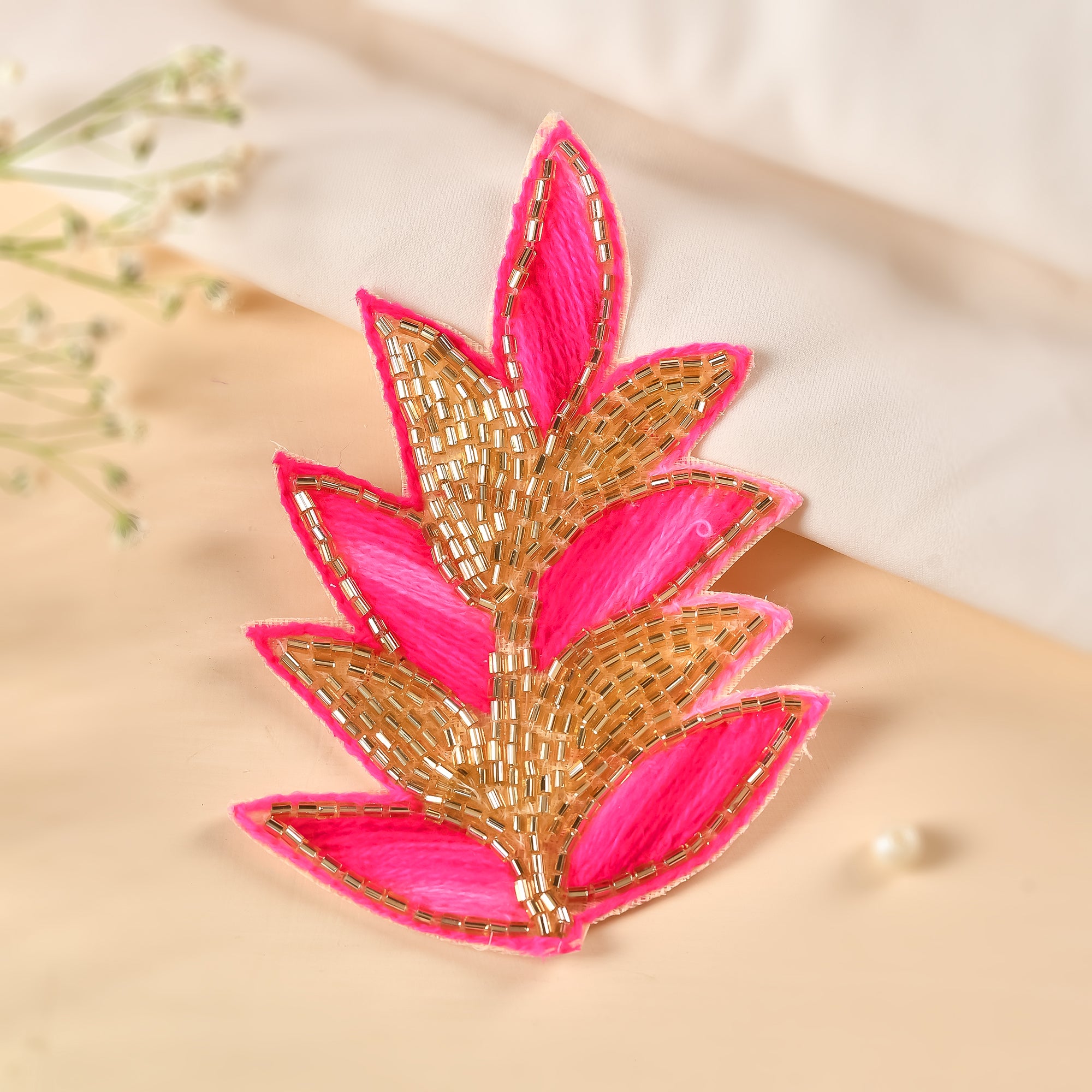 Embroidery ardhana leaf Patch Set of 5